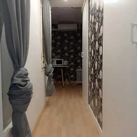 Bed & Breakfast Double Private In The Center Metro L1 & L5 Barcelona